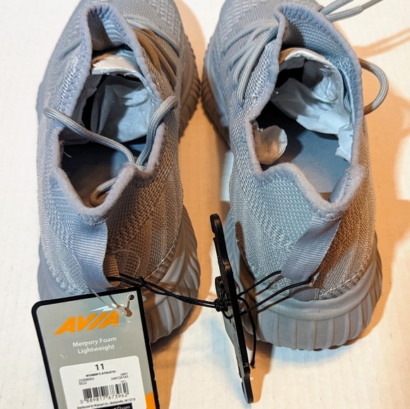 Avia Women's Mixed Knit Sneaker - Picture 10 of 14